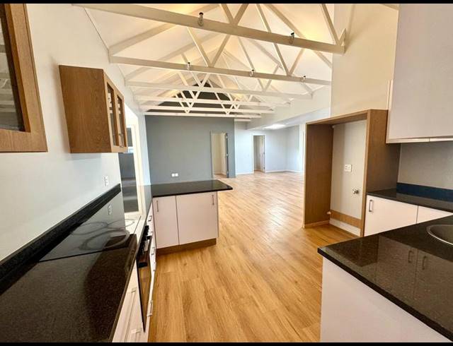 4 BEDROOM TOWNHOUSE FOR SALE IN FERNCLIFFE